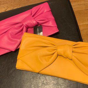 INC Concepts Bowah Hands Through Clutch